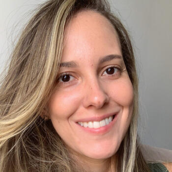 Babysitter in Uberlândia: Daniela