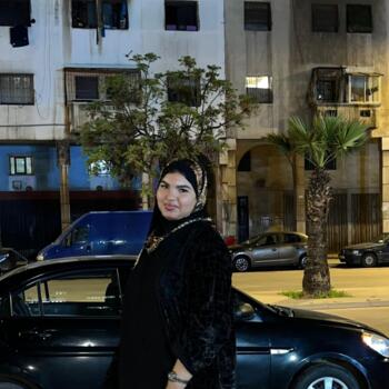 Babysitter in Casablanca: Nora