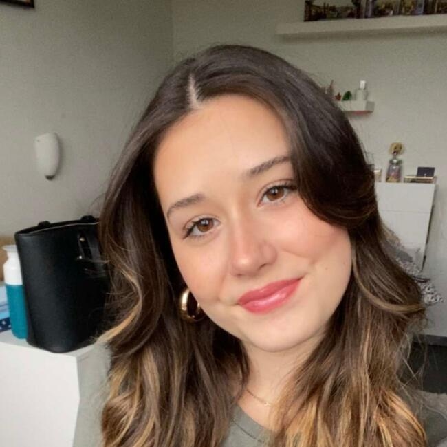 Babysitter in Stabroek: Lymke