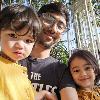 Babysitting job in South Tangerang: babysitting job Nadhif