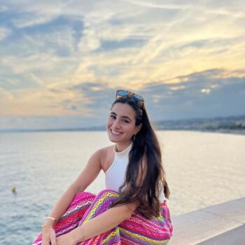 Babysitter in Gandra: Francesca