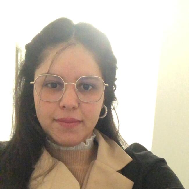 Babysitter in Saint-Nicolas-de-Redon: Chaimae