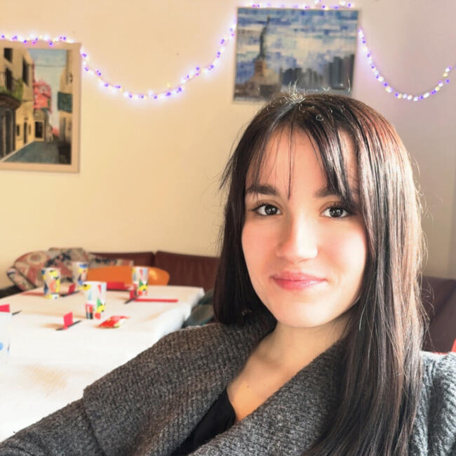 Babysitter in Charleroi: Yaëlle