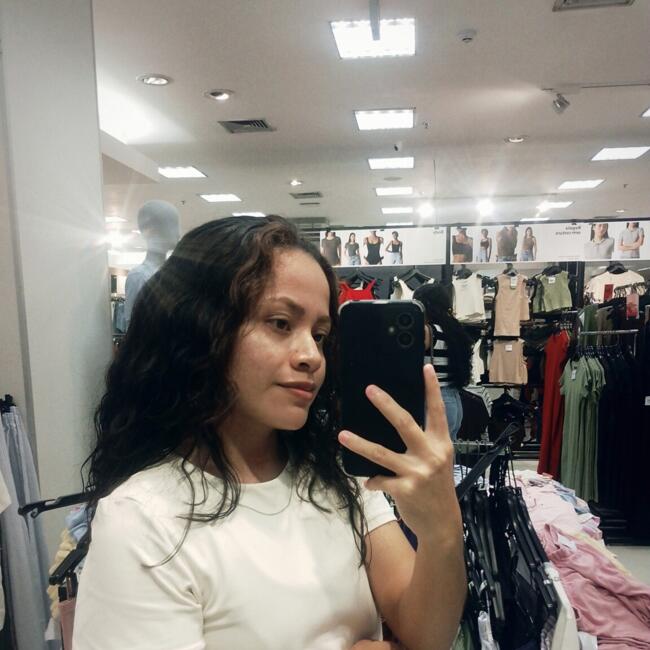 Babá em Manaus: Kassya