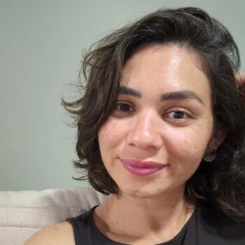 Babysitter Brasília: Tatiany