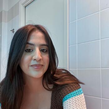 Baby-sitter Birmingham: Pawanpreet Kaur