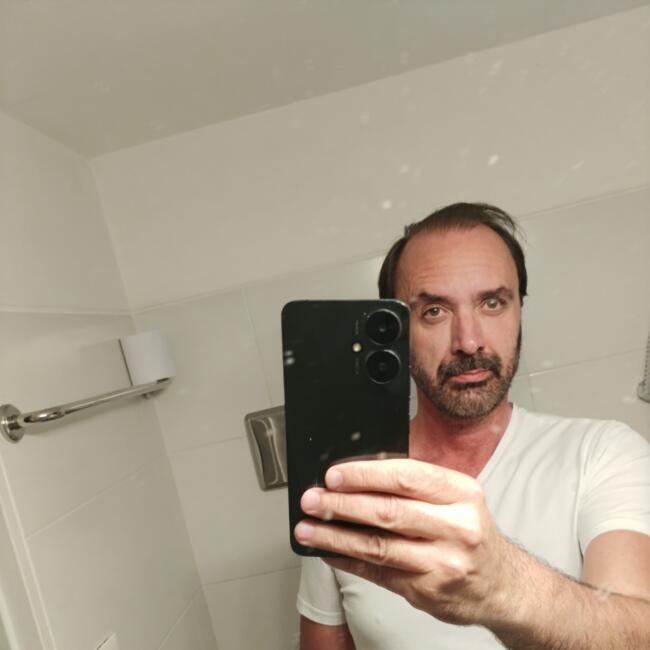 Trabajo para niñera en Montevideo: Bernhard