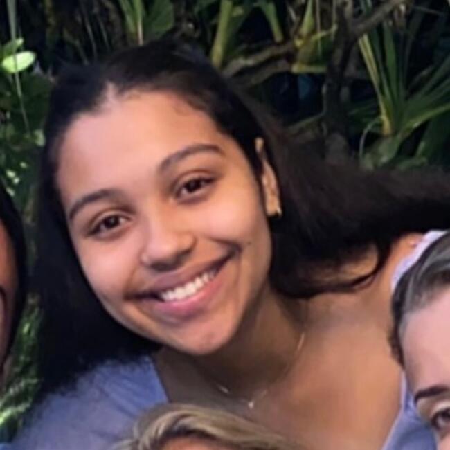 Babysitter in Governador Valadares: Maria Eduarda