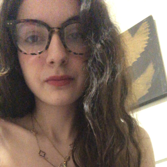 Babysitter in Saint-Laurent-de-la-Cabrerisse: Louna
