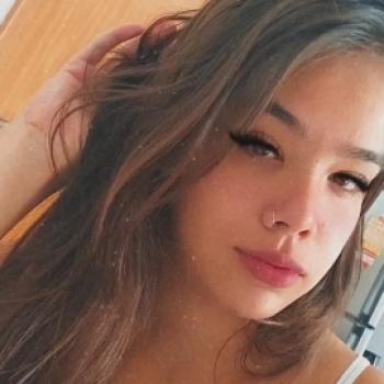 Babá em Londrina: Emily