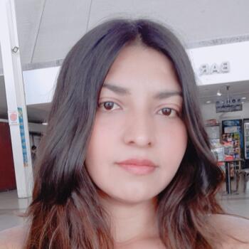 Niñera Rosario: Brenda
