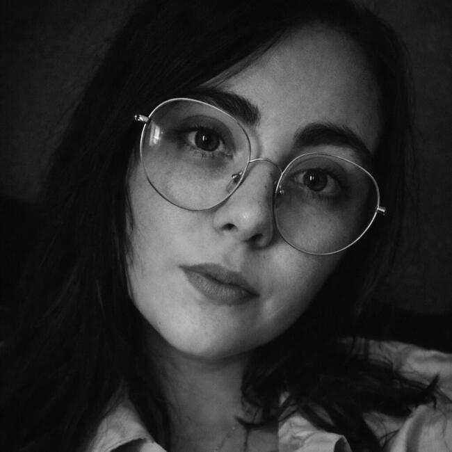 Babysitter in Auneuil: Aurore