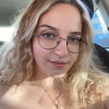 Niñera Marchienne-au-Pont: Carla