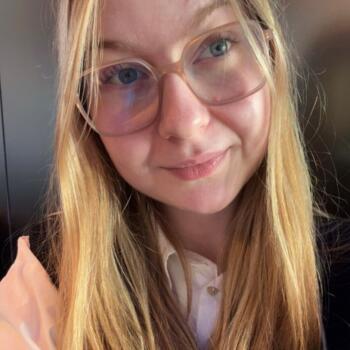 Nanny Versailles: Lily