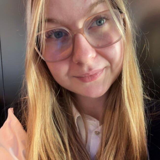 Nounou à Versailles: Lily