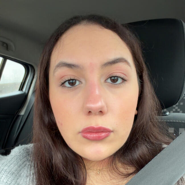 Babysitter in Frouard: Esma