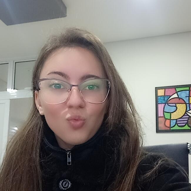 Babysitter in Curitiba: Deborah Krelling