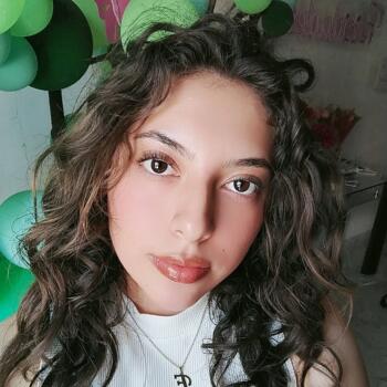 Niñera León: Estrella