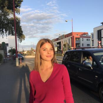Baby-sitter in Rennes: Violette