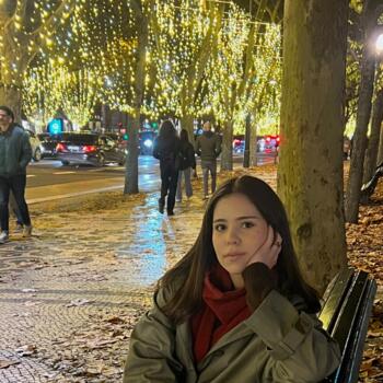 Babysitter in Lisbon: Gabriely