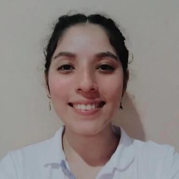 Babysitter in Alcalde Díaz: Angela