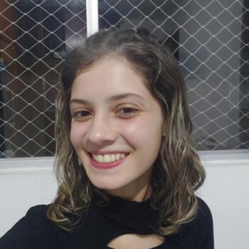 Babysitter Curitiba: Vitória Valencia