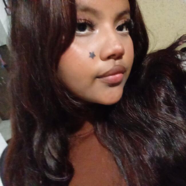 Babysitter in Guayaquil: Mia