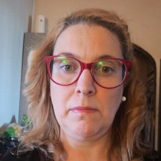 Nanny in Ugena: Rosa luna