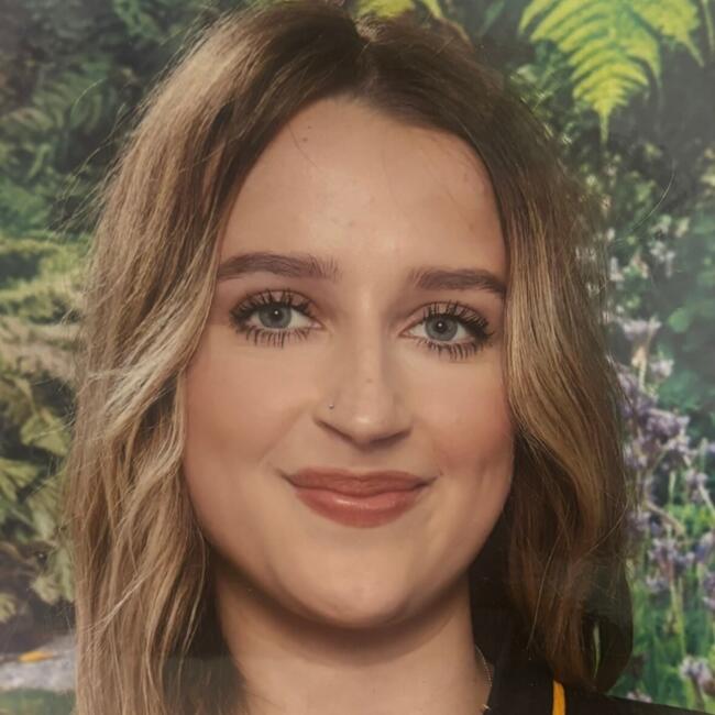 Babysitter in Canberra: Charlotte