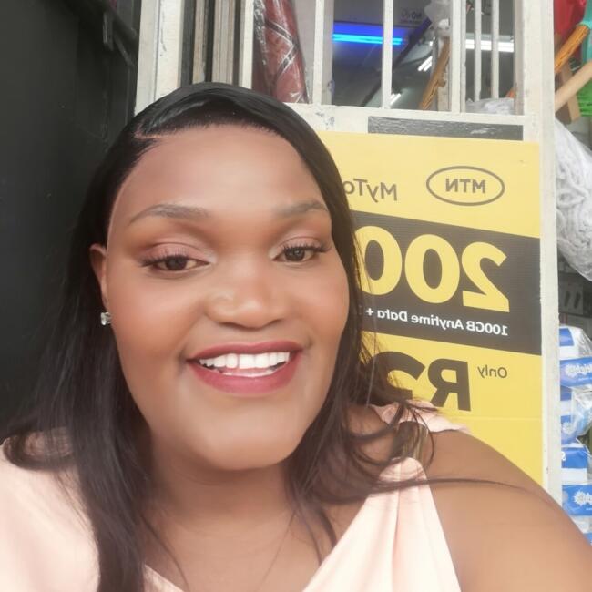 Babysitter in Newlands West: Nozipho