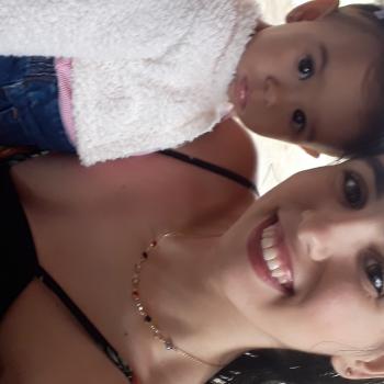 Babá em Goiânia: Thaynna