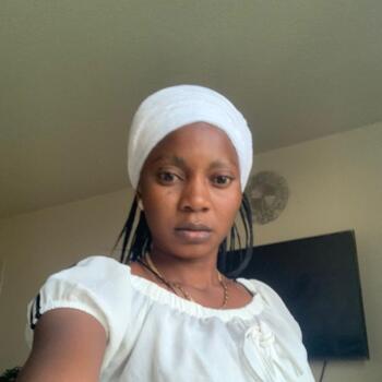 Nanny in Toronto: Saidat Adebimpe