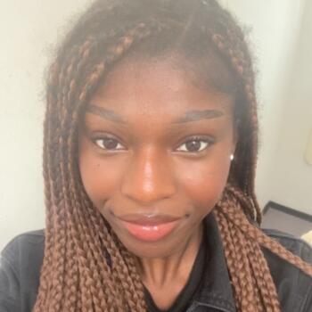 Babysitter in Saint-Josse-ten-Noode: Pauline