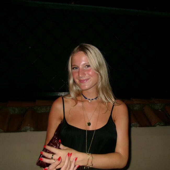Babysitter in Barcelona: Giulia