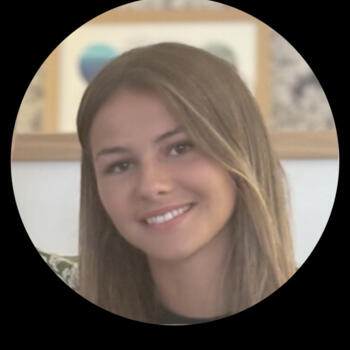 Babysitter in Brest: Joséphine