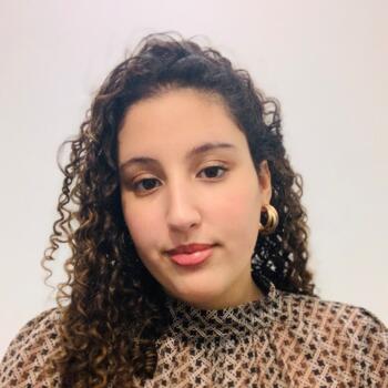 Babysitter Rome: Dounia