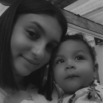 Babysitter in Bruay-sur-l'Escaut: Samira