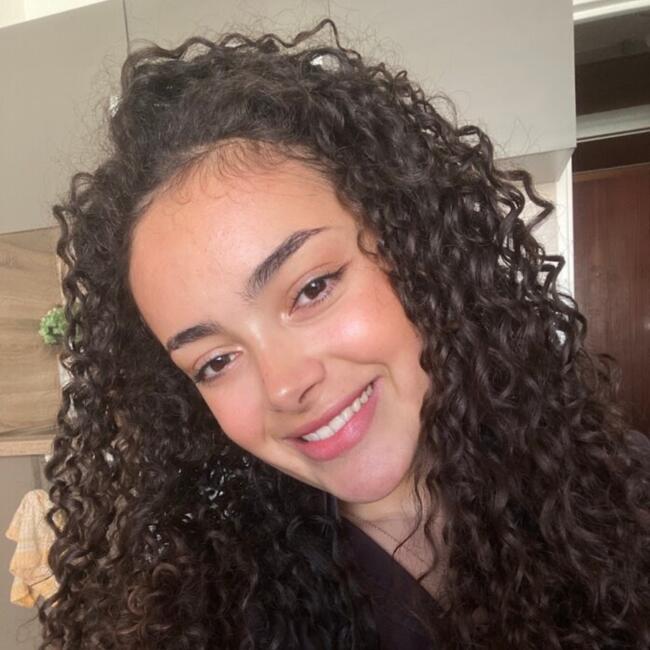 Babysitter in Nice: Zineb