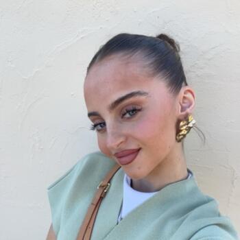 Babysitter in Cenon: Louane