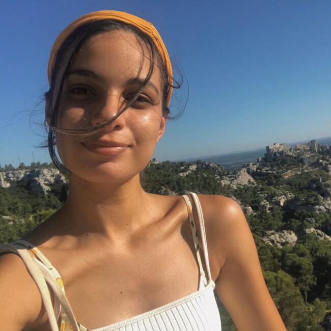 Babysitter in Paris: Olivia