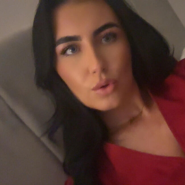 Babysitter in Coatbridge: Alix