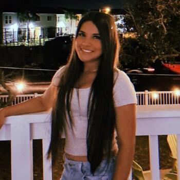 Babysitter in Bertram: Lizbeth