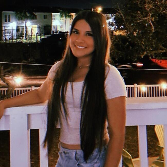 Babysitter in Bertram: Lizbeth