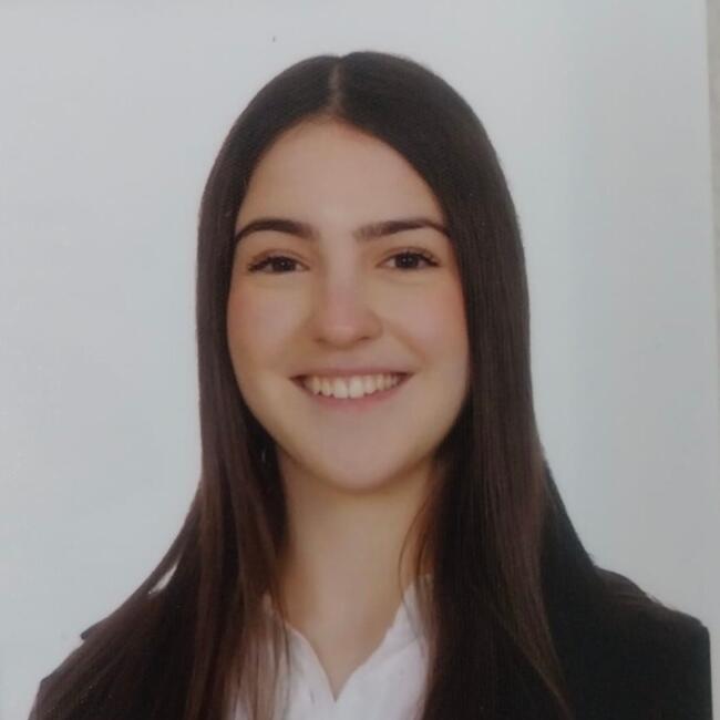 Canguro en Murcia: Lara