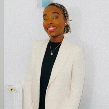 Babysitter Mézières-sur-Seine: Jennifer