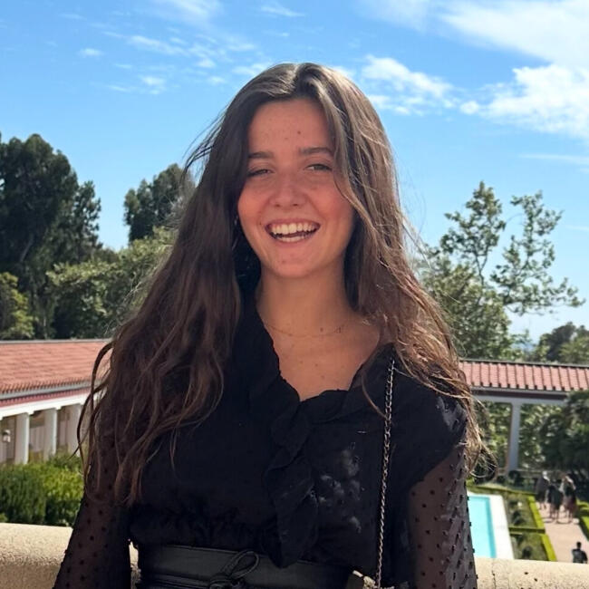 Babysitter in Cannes: Eva