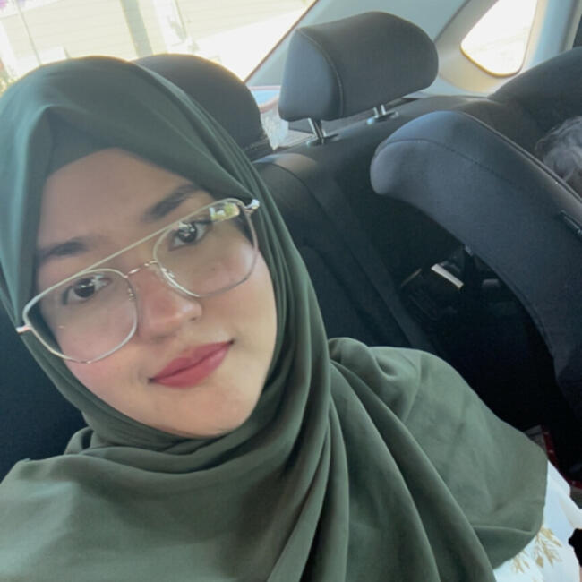 Babysitter in Mississauga: Raazia