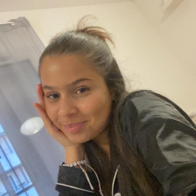 Babysitter in Deuil-la-Barre: Selma