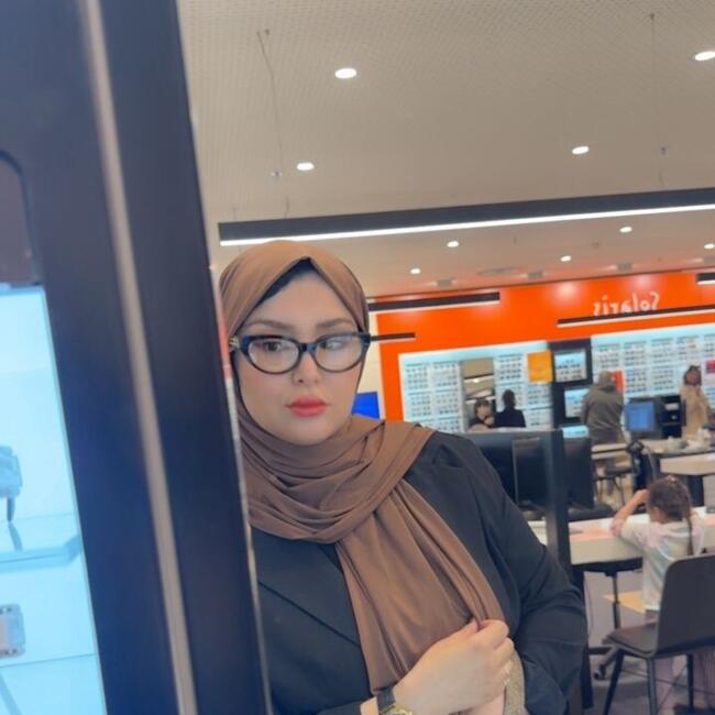 Babysitter in Gennevilliers: Emmy