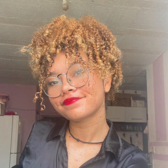 Babá em Salvador: Juliana